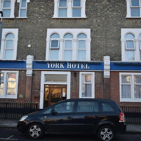 York Hotel Ilford Exteriör bild